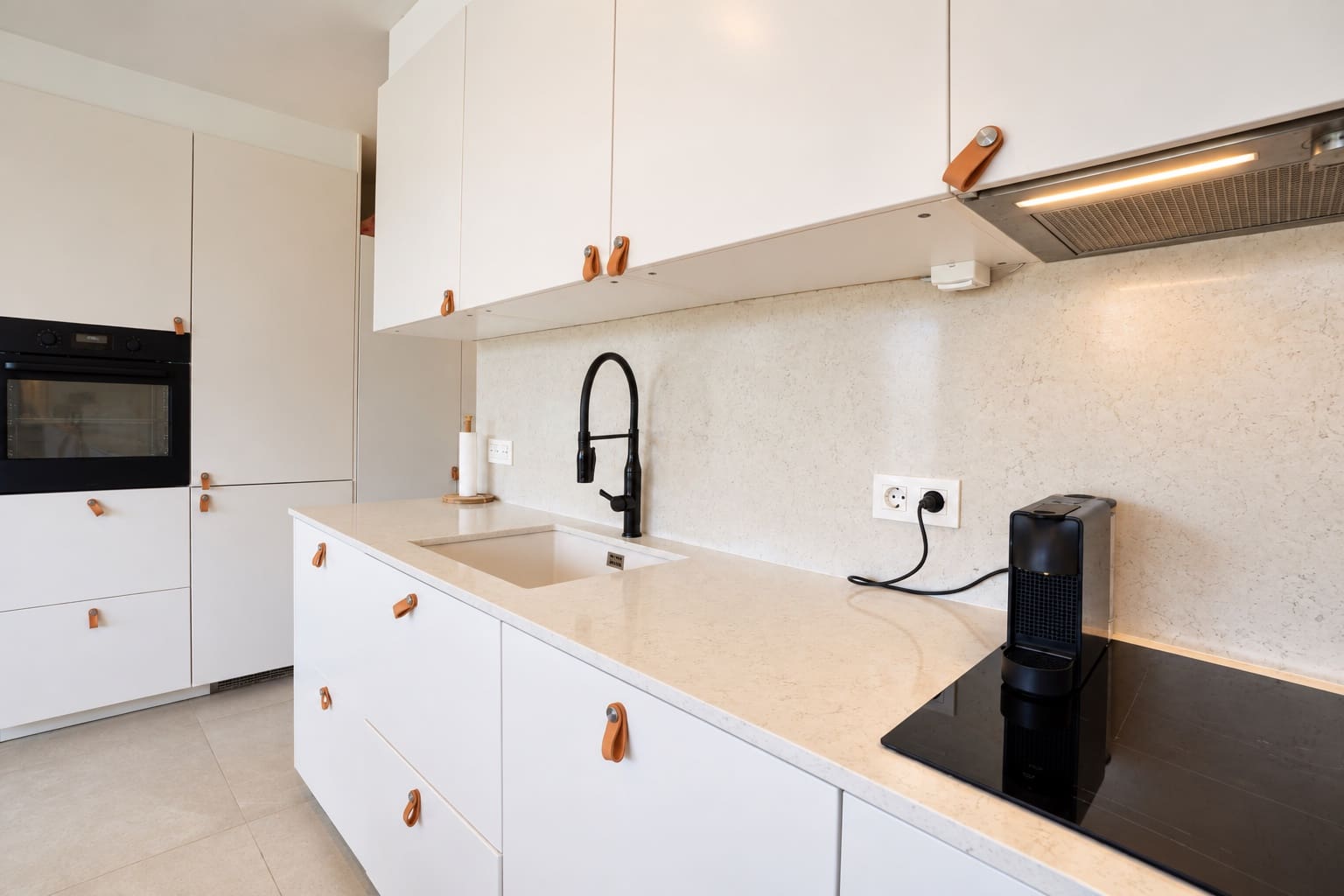 2 bedroom Penthouse for sale in Marbella with pool garage - € 495,000 (Ref: 10135961)