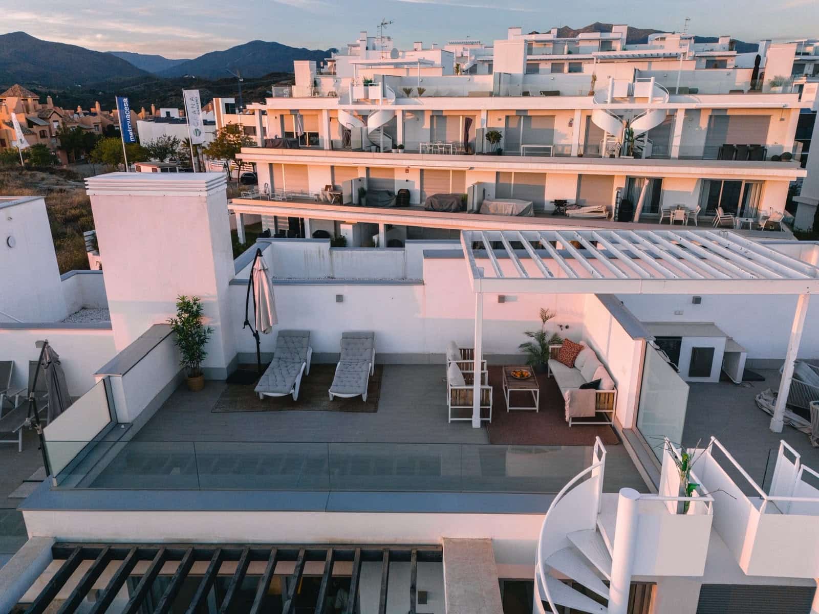 2 Zimmer Apartment zu vermieten in Cancelada mit Pool Garage - 2.500 € (Ref: 10146984)