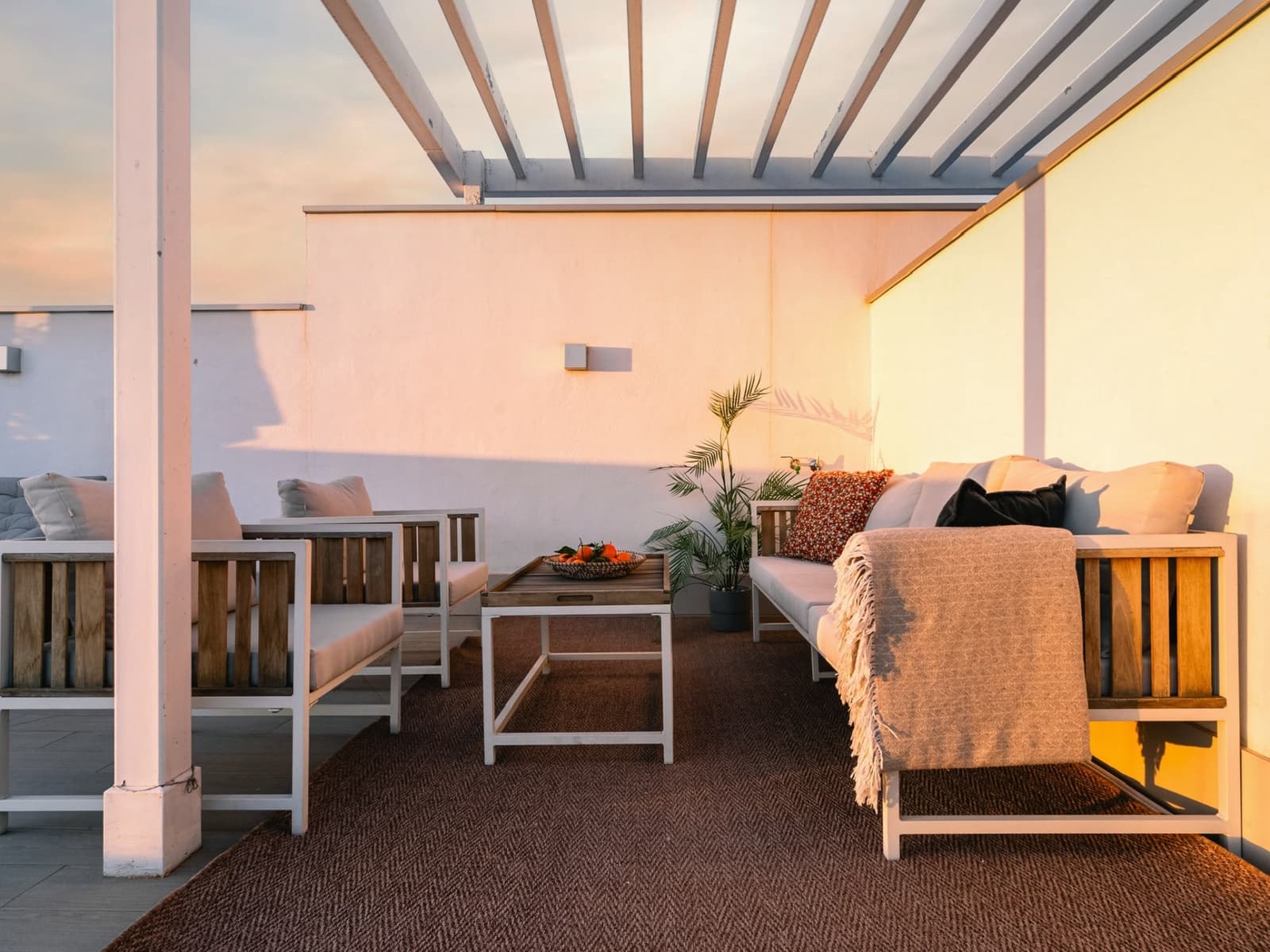 2 Zimmer Apartment zu vermieten in Cancelada mit Pool Garage - 2.500 € (Ref: 10146984)