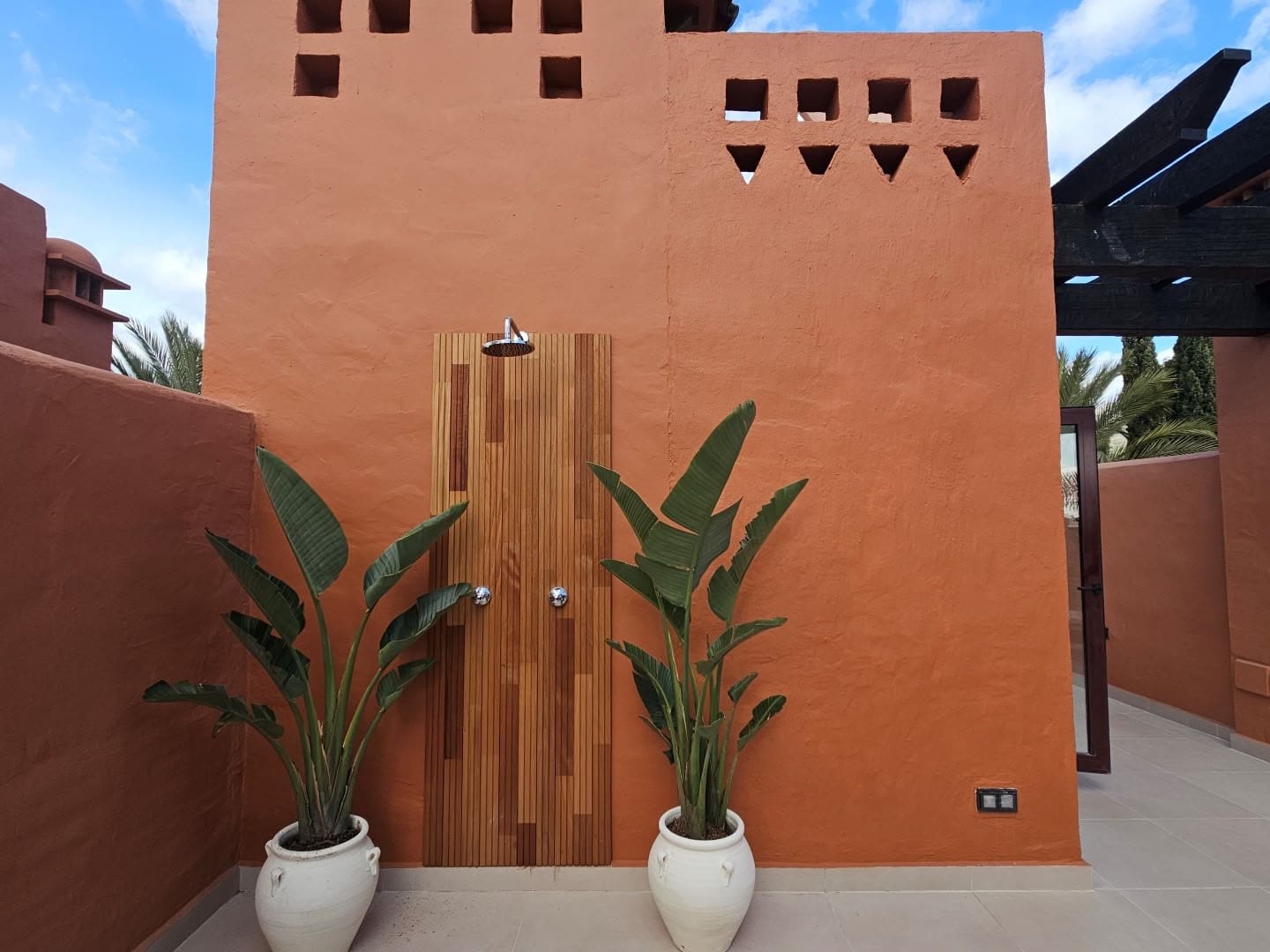 4 soveværelse Villa til salg i Marbella med swimmingpool garage - € 1.795.000 (Ref: 10146985)