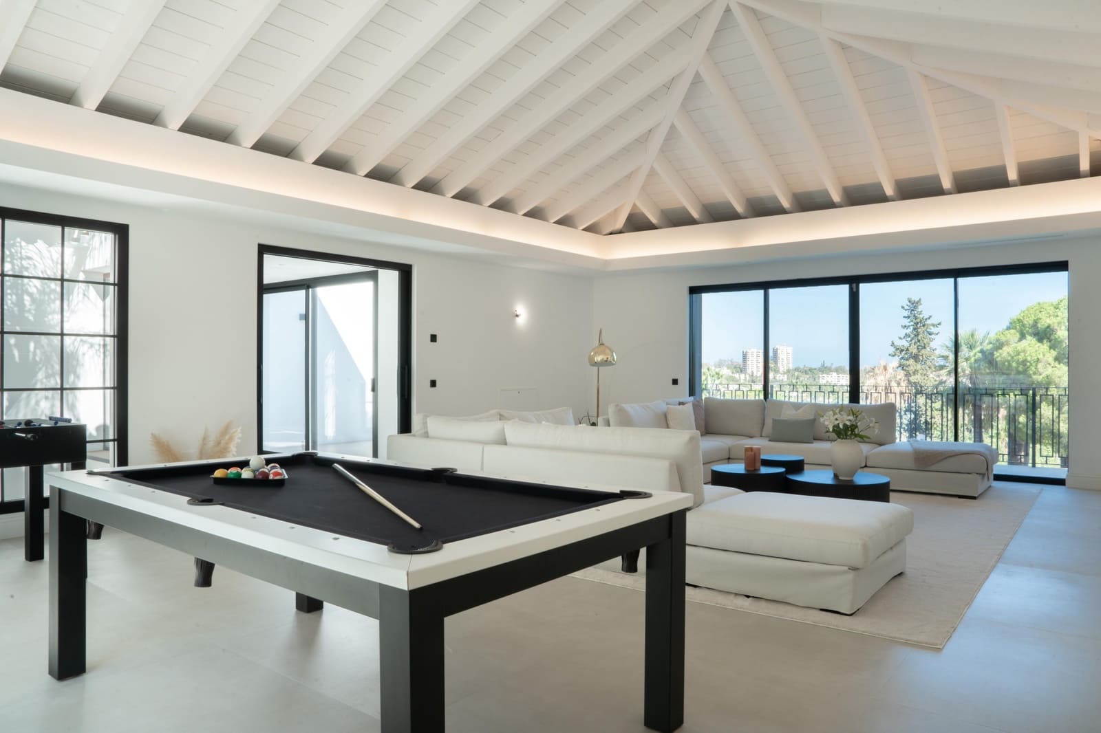 5 sovrum Villa att hyra i Nueva Andalucia med pool garage - 24 000 € (Ref: 10154968)