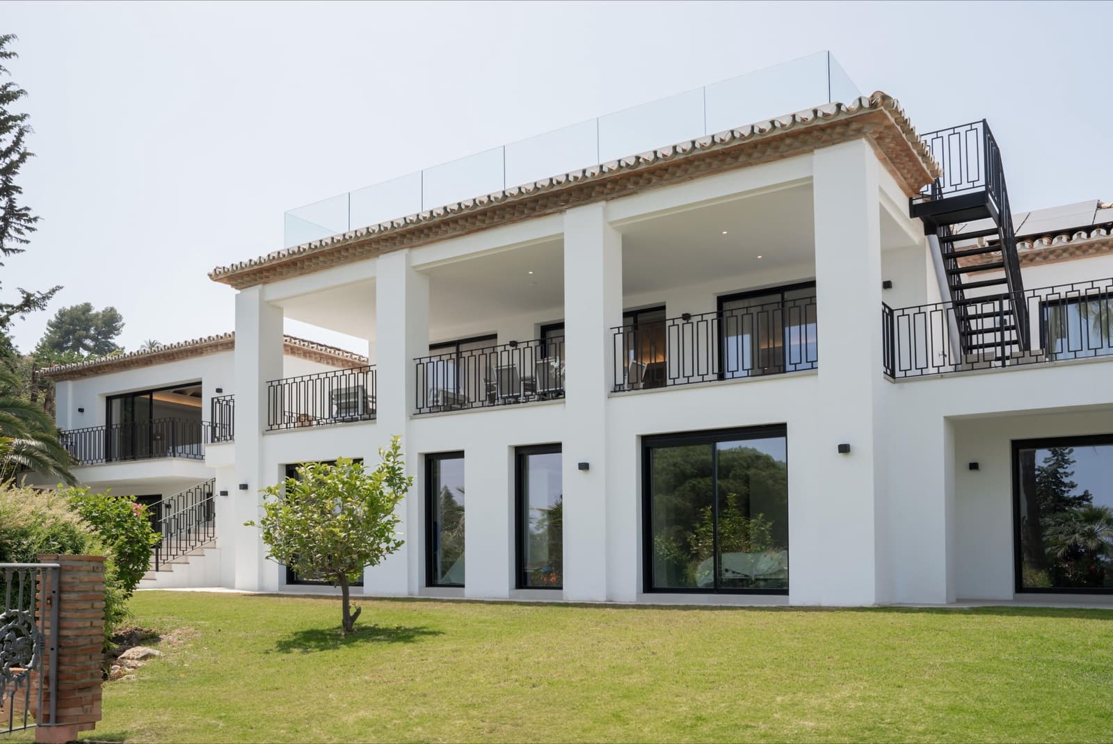 5 sovrum Villa att hyra i Nueva Andalucia med pool garage - 24 000 € (Ref: 10154968)