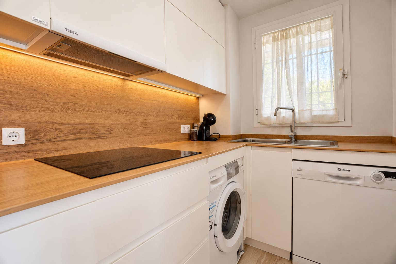 2 slaapkamer Appartement te koop in Fuengirola - € 570.000 (Ref: 10154969)