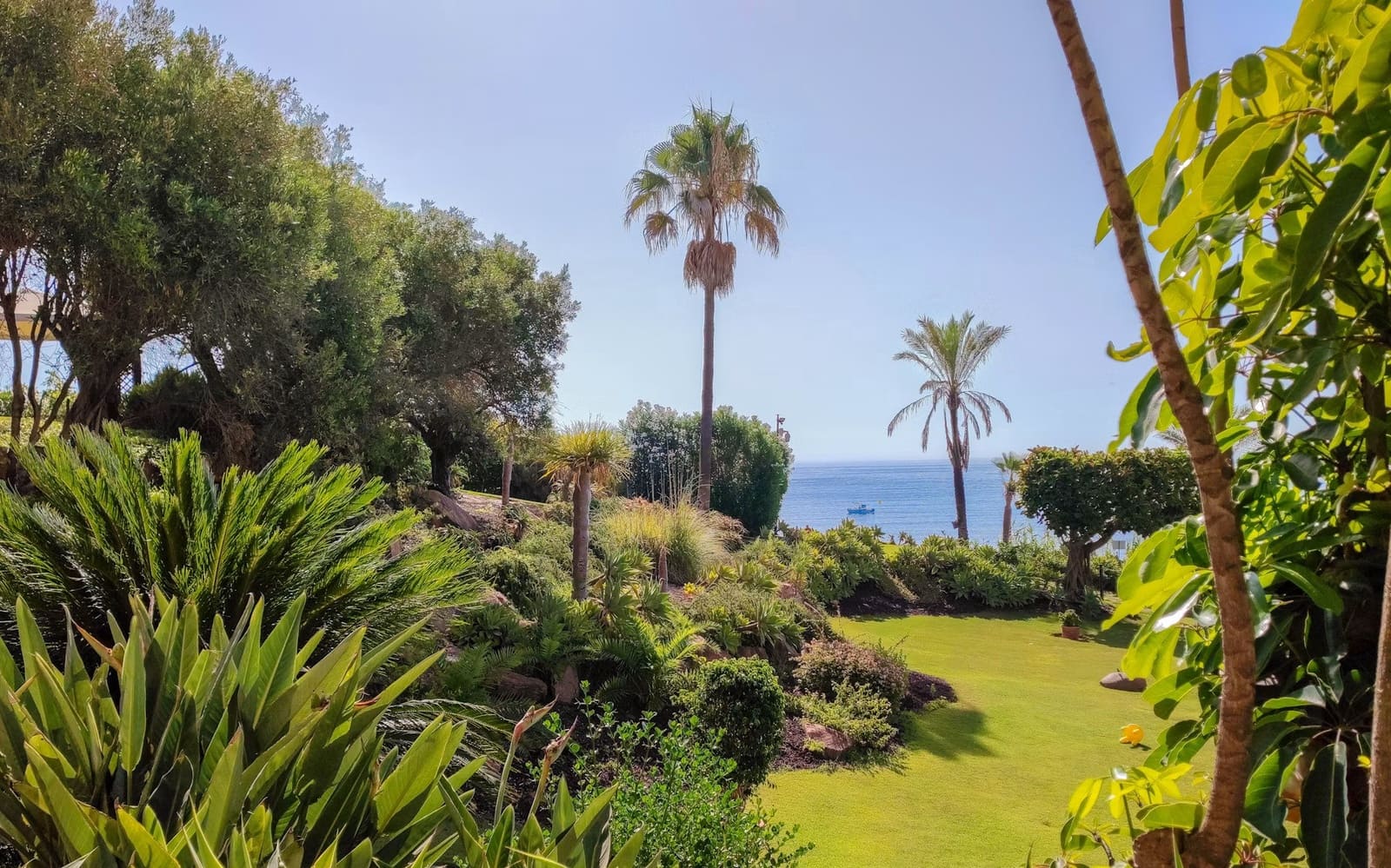 2 slaapkamer Appartement te koop in Fuengirola - € 570.000 (Ref: 10154969)