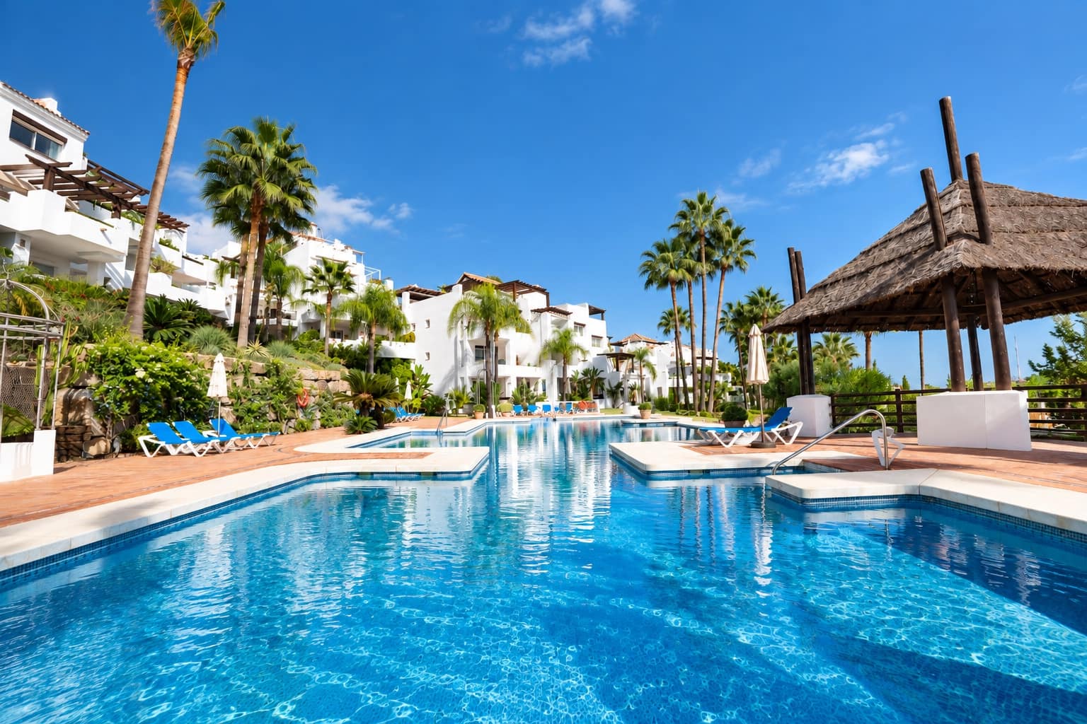 3 camera da letto Appartamento in vendita in Nueva Andalucia con piscina garage - 1.145.000 € (Rif: 10154970)