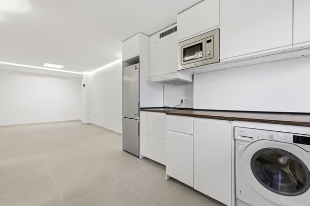 Studio til salgs i Marbella med svømmebasseng - € 150 000 (Ref: 10166397)