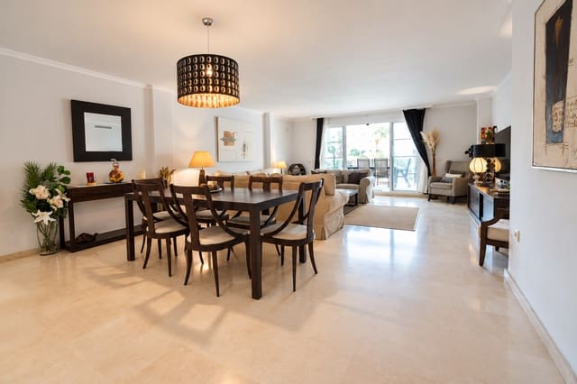 Apartamento de 3 habitaciones en Sotogrande, San Roque en venta con piscina garaje - 680.000 € (Ref: 10180166)