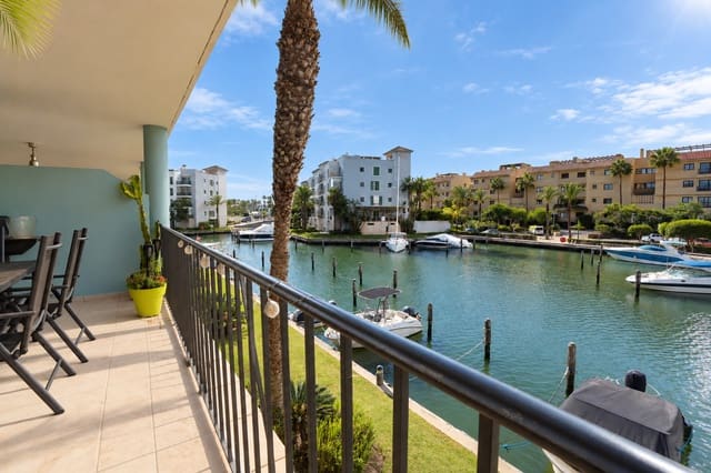 Apartamento de 3 habitaciones en Sotogrande, San Roque en venta con piscina garaje - 680.000 € (Ref: 10180166)
