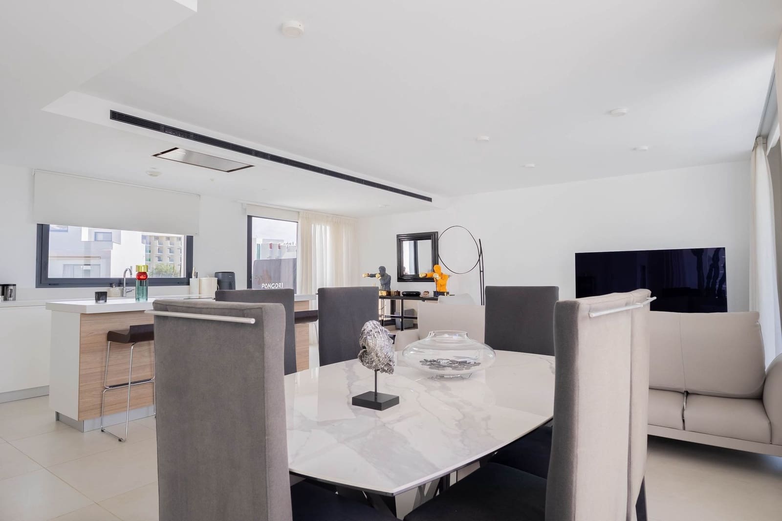 2 Zimmer Penthouse zu verkaufen in Fuengirola mit Pool Garage - 980.000 € (Ref: 10180167)