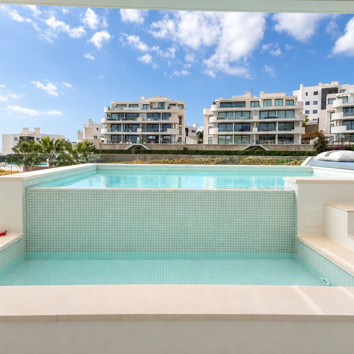 2 Zimmer Penthouse zu verkaufen in Fuengirola mit Pool Garage - 980.000 € (Ref: 10180167)