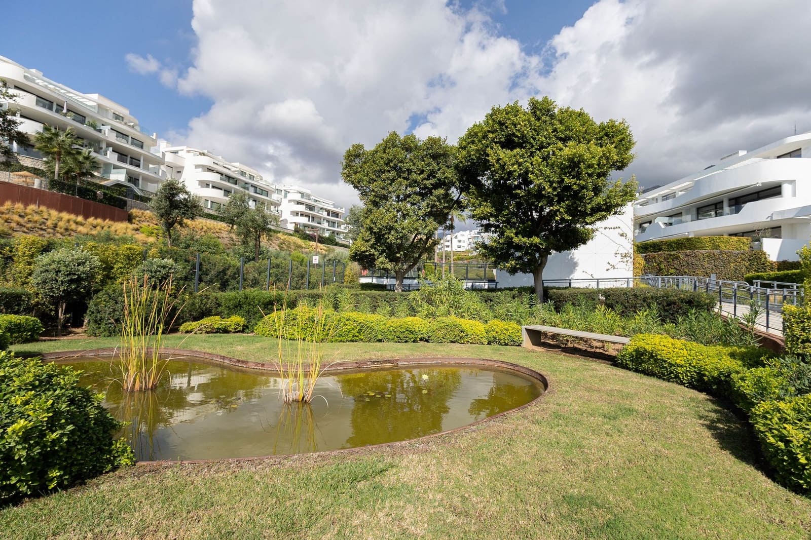 2 Zimmer Penthouse zu verkaufen in Fuengirola mit Pool Garage - 980.000 € (Ref: 10180167)