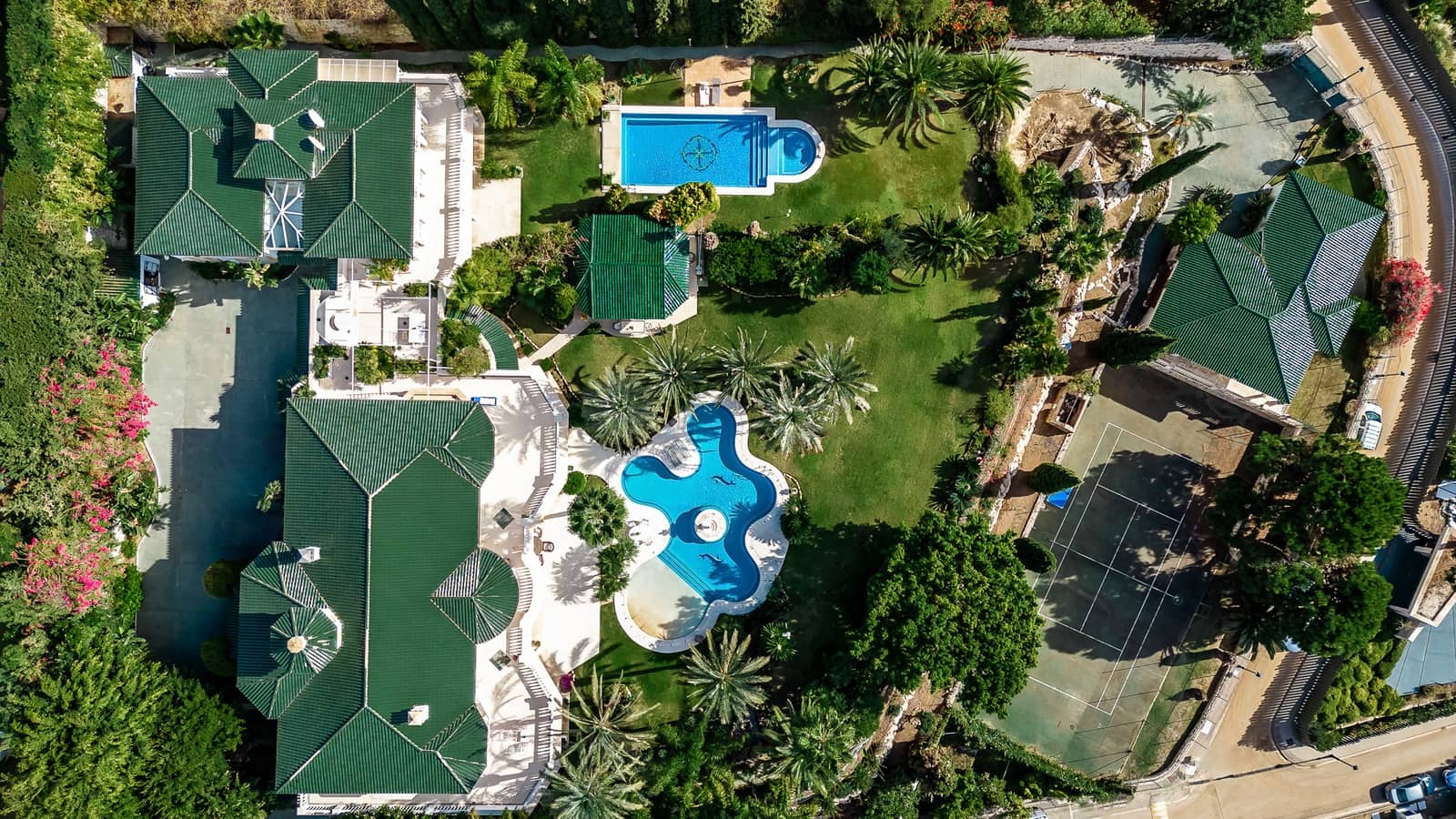 14 slaapkamer Villa te koop in Marbella met zwembad garage - € 19.850.000 (Ref: 10184662)