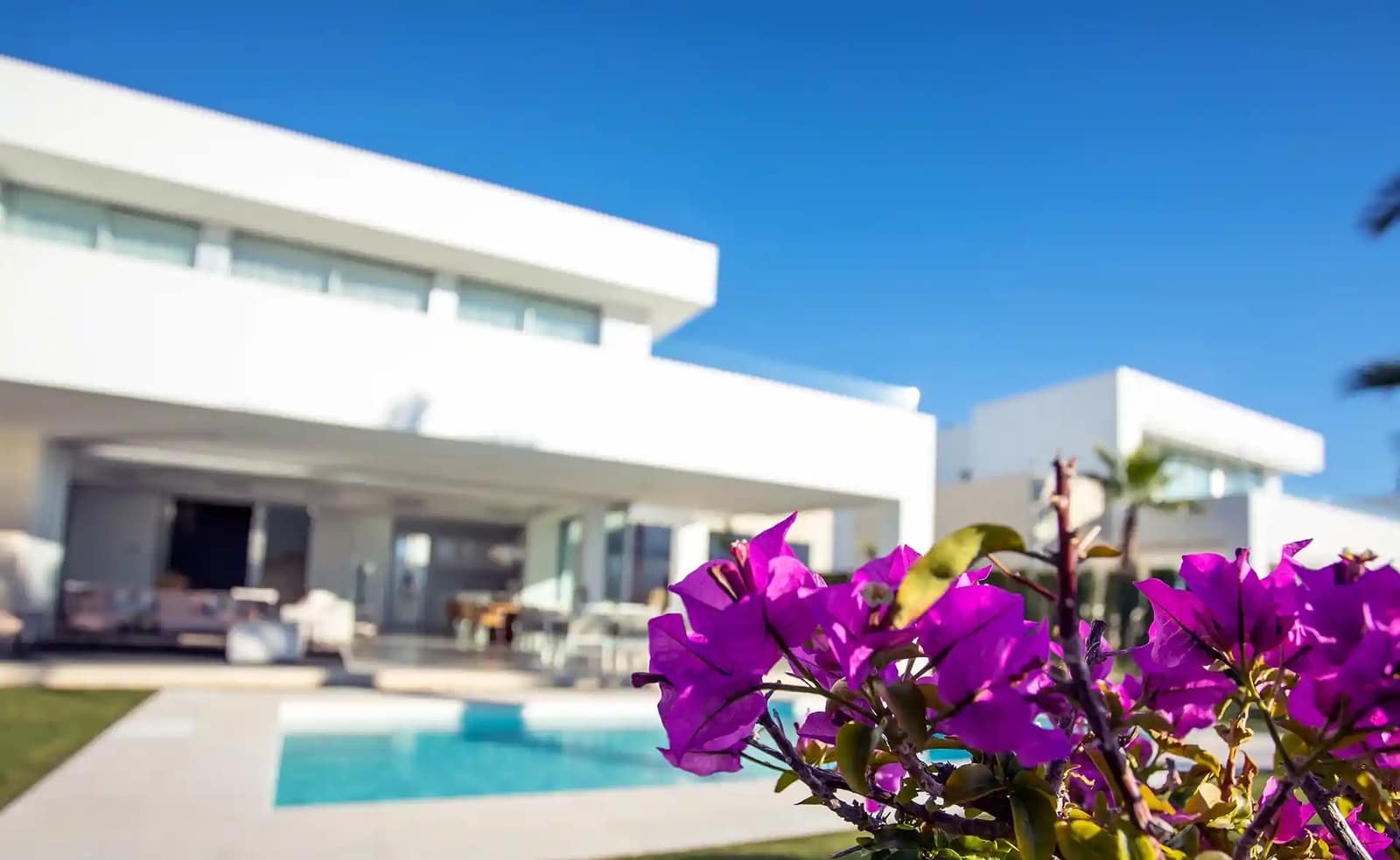 4 sypialnia Willa na sprzedaż w Marbella z basenem garażem - 2 150 000 € (Ref: 8051385)