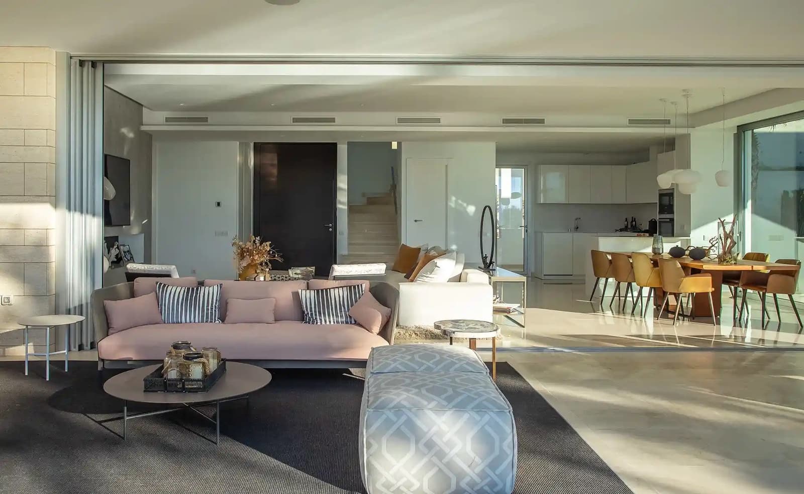 4 sypialnia Willa na sprzedaż w Marbella z basenem garażem - 2 150 000 € (Ref: 8051385)
