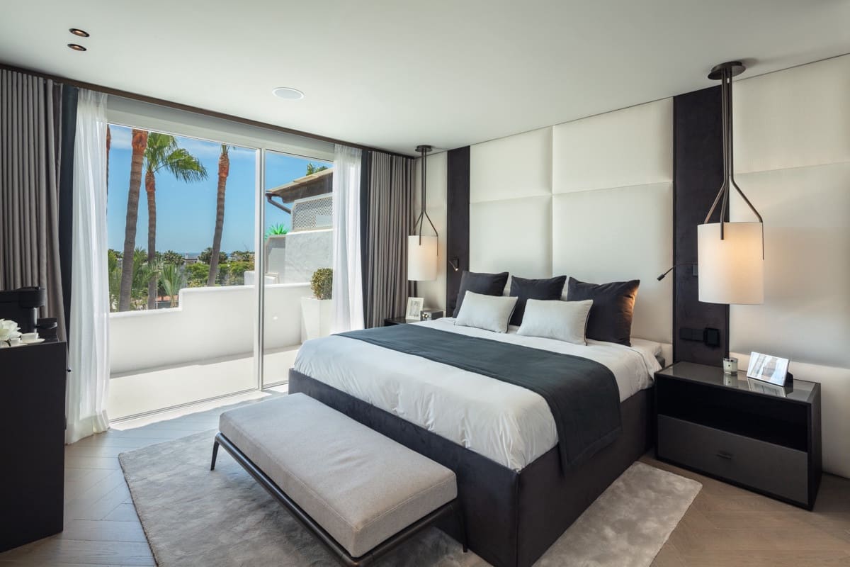 3 sypialnia Penthouse na sprzedaż w Marbella z basenem garażem - 5 995 000 € (Ref: 8051396)