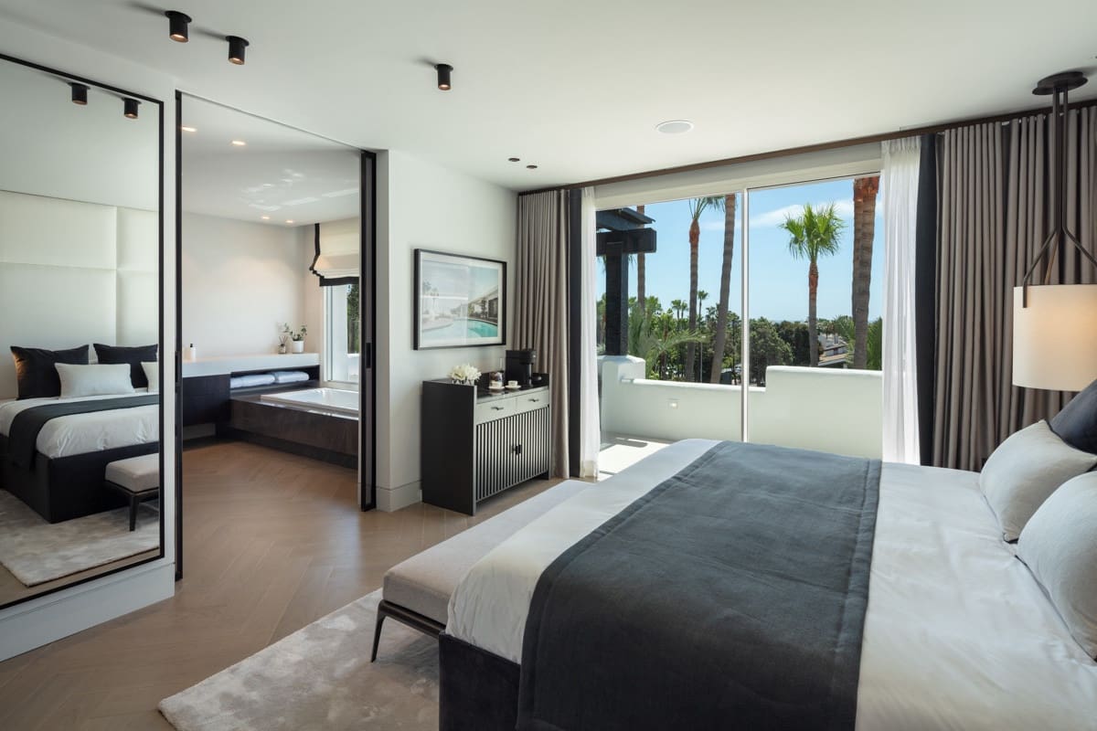 3 sypialnia Penthouse na sprzedaż w Marbella z basenem garażem - 5 995 000 € (Ref: 8051396)