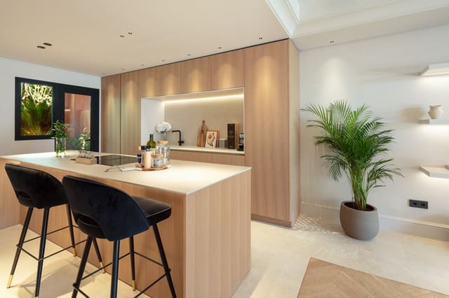 4 camera da letto Casa in vendita in Lomas De Marbella, Marbella con piscina garage - 1.650.000 € (Rif: 8051402)
