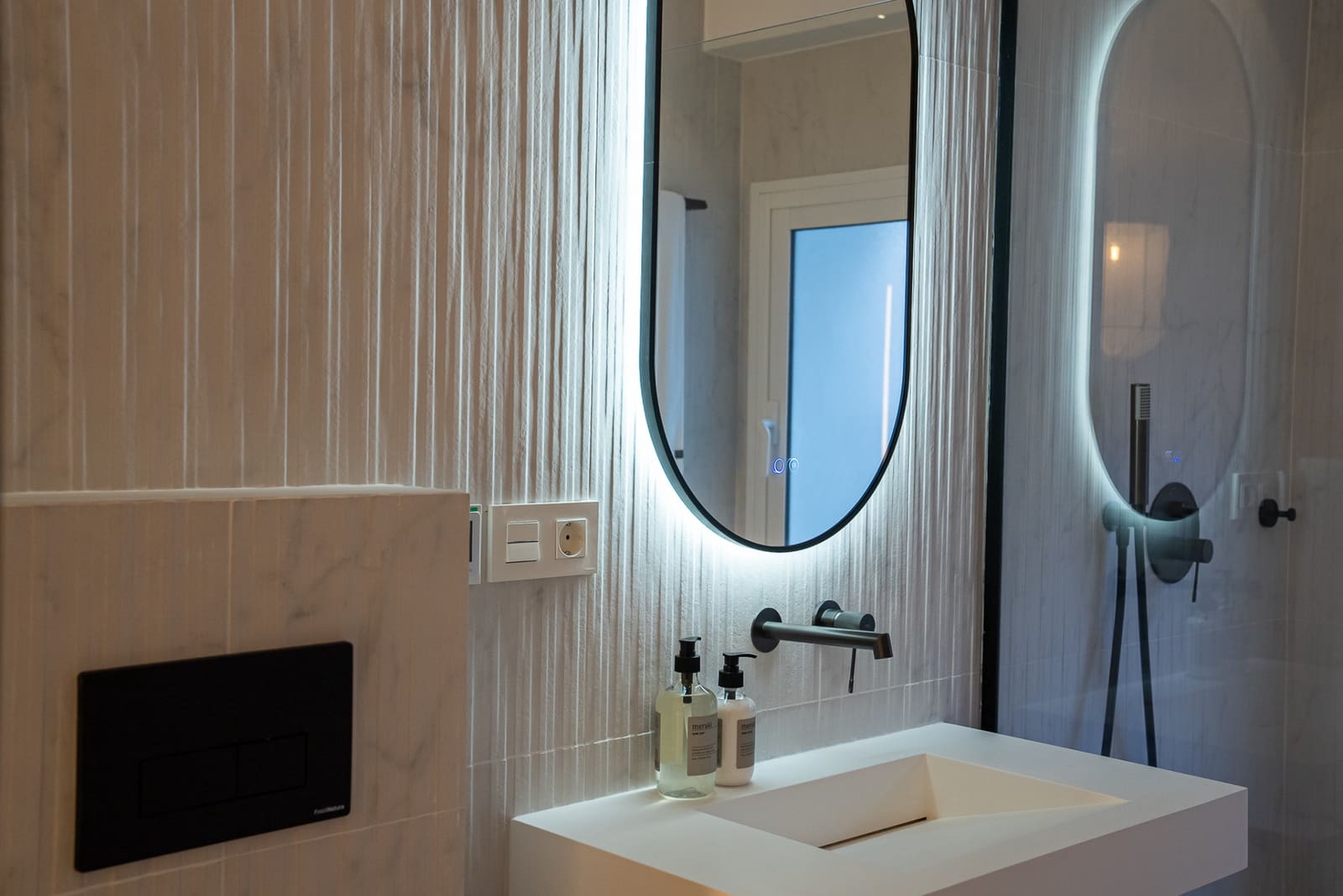 3 bedroom Apartment for sale in La Quinta with pool garage - € 695,000 (Ref: 8055173)