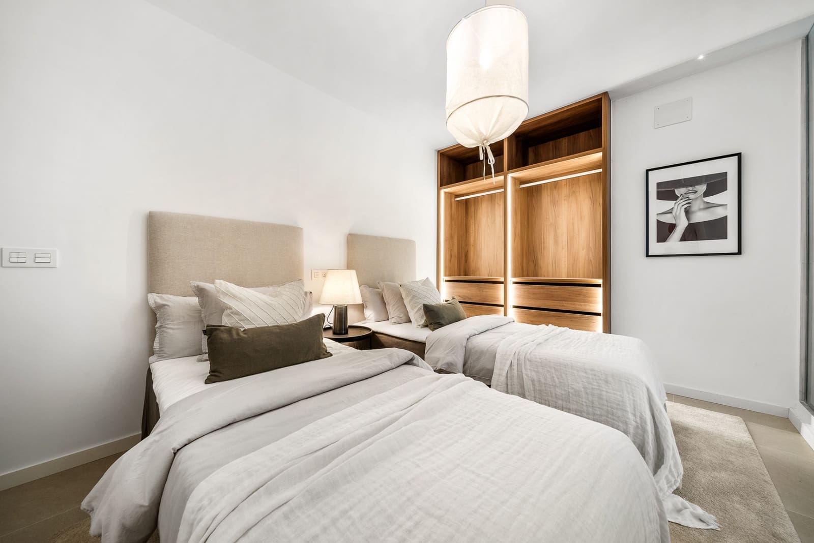 3 bedroom Apartment for sale in La Quinta with pool garage - € 695,000 (Ref: 8055173)