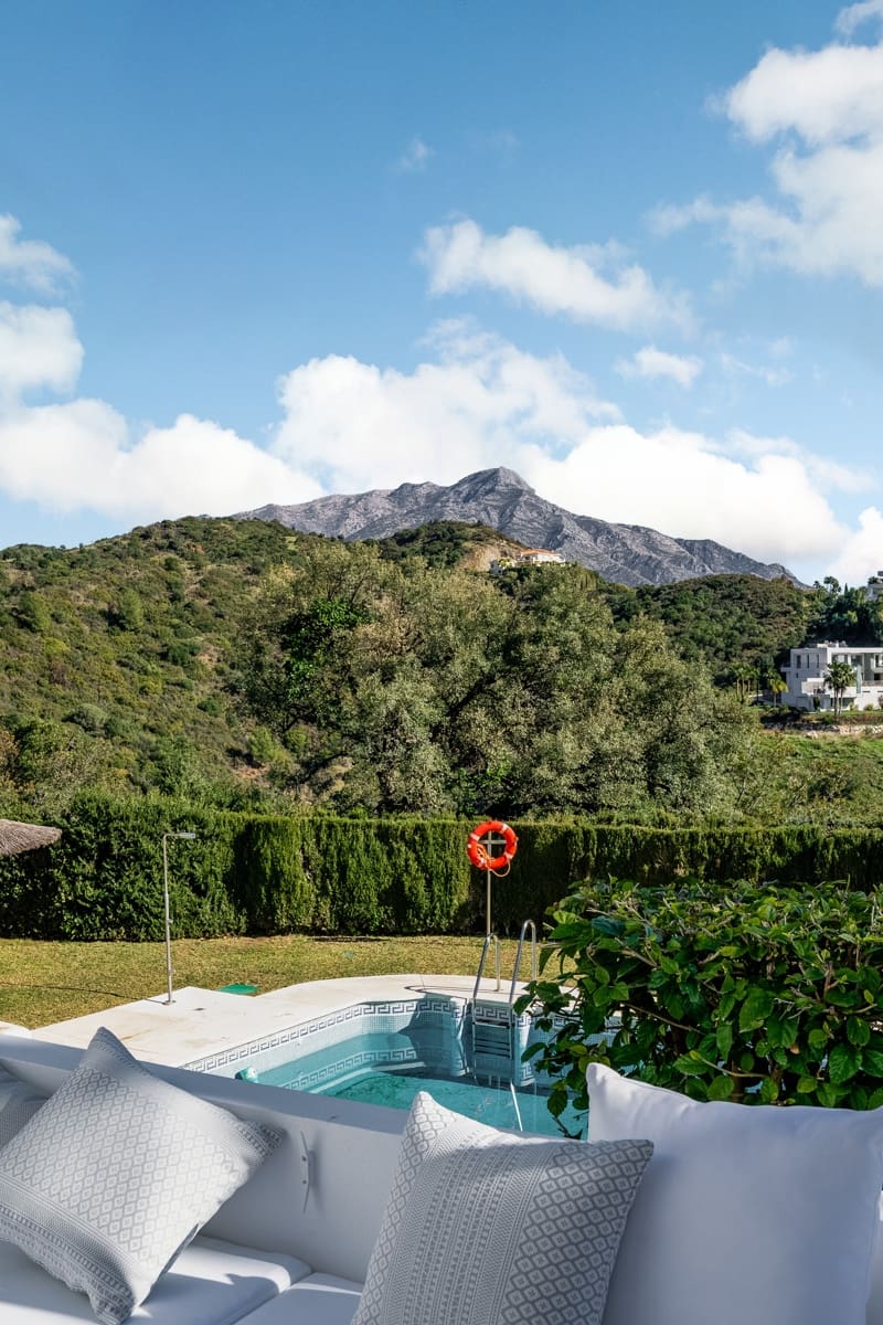 Apartamento de 4 habitaciones en La Quinta en venta con piscina garaje - 595.000 € (Ref: 8063819)