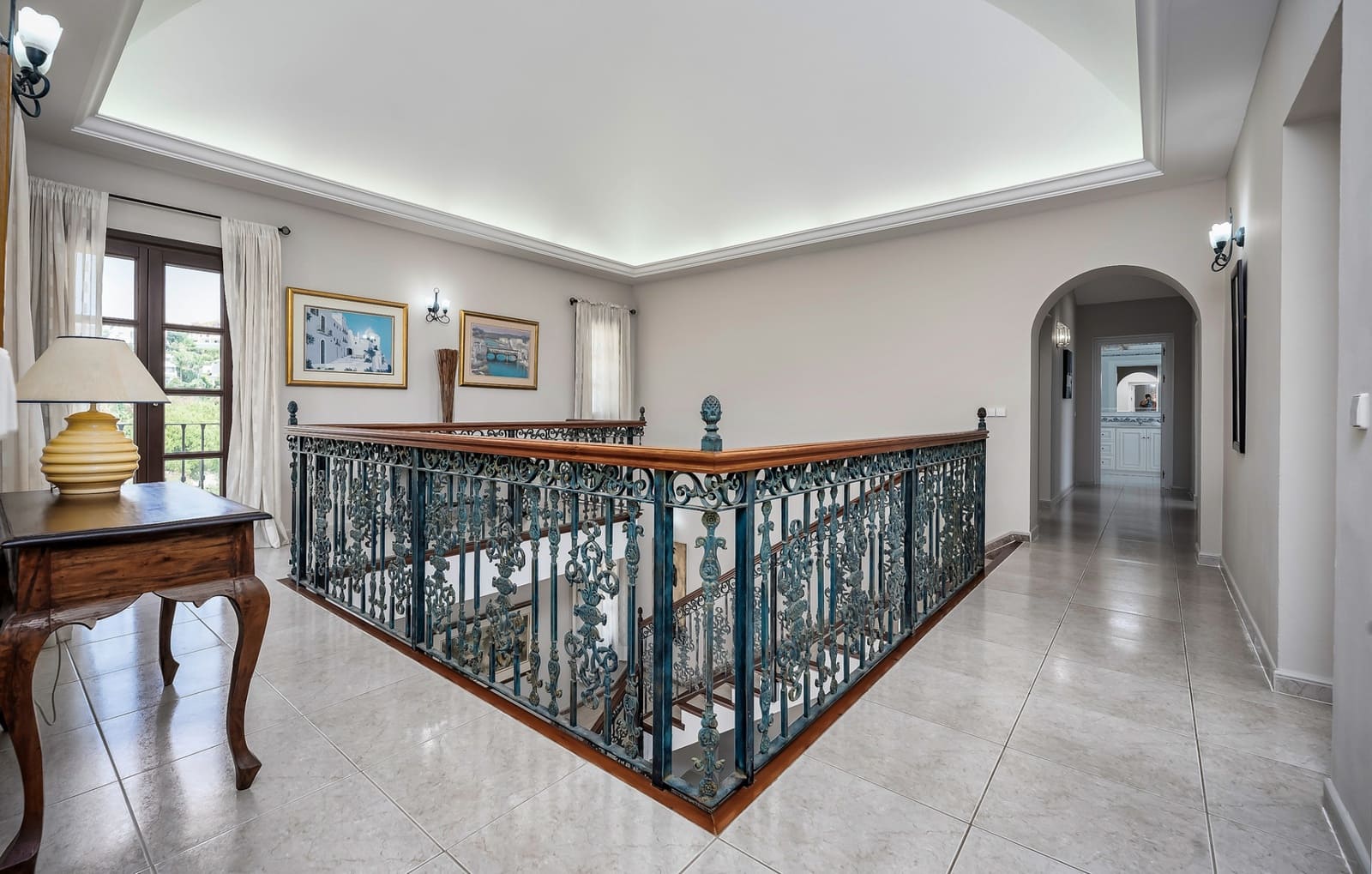 8 bedroom Villa for sale in Estepona with pool garage - € 3,495,000 (Ref: 8085104)