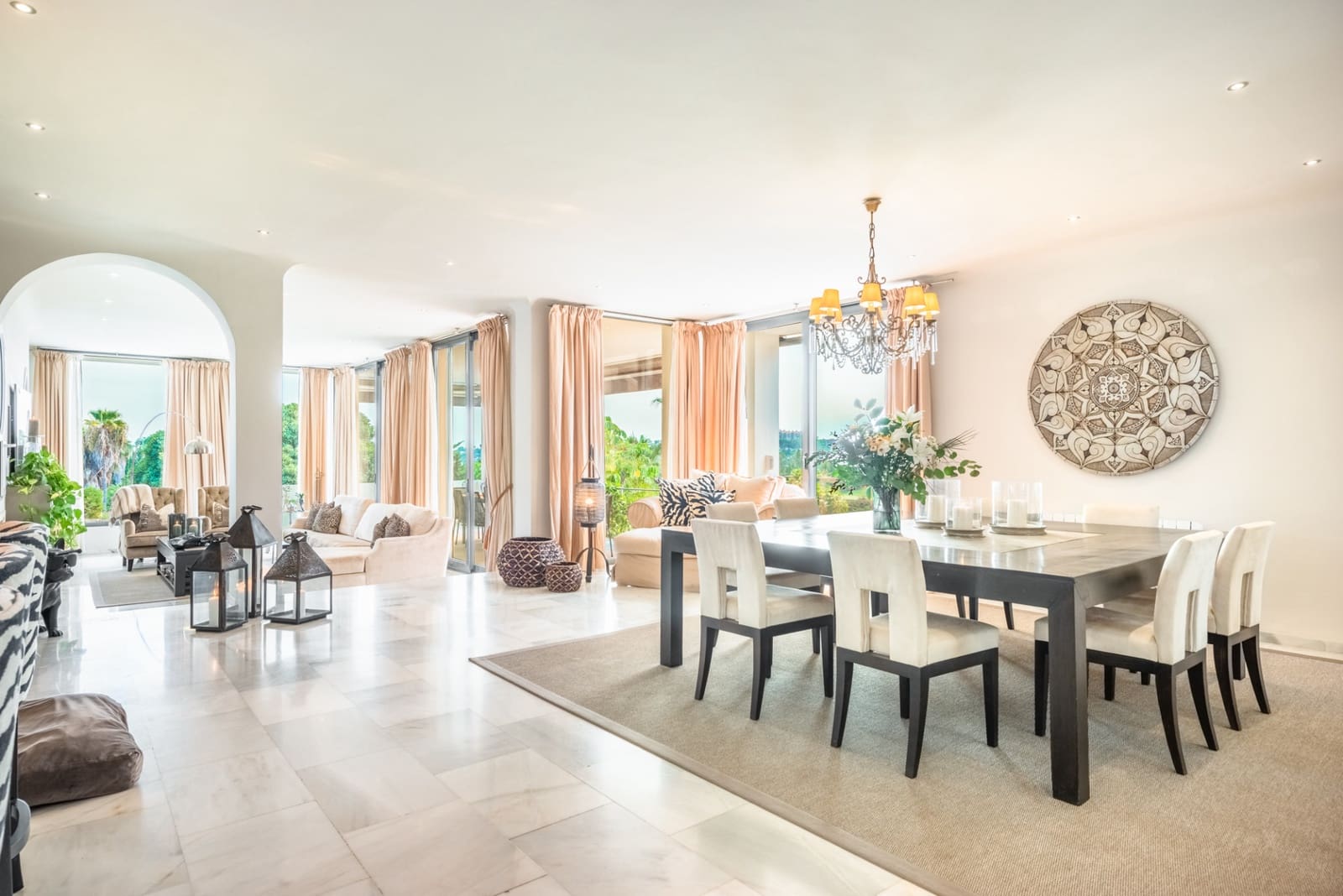 4 soveværelse Villa til salg i Nueva Andalucia med swimmingpool garage - € 3.950.000 (Ref: 8085106)