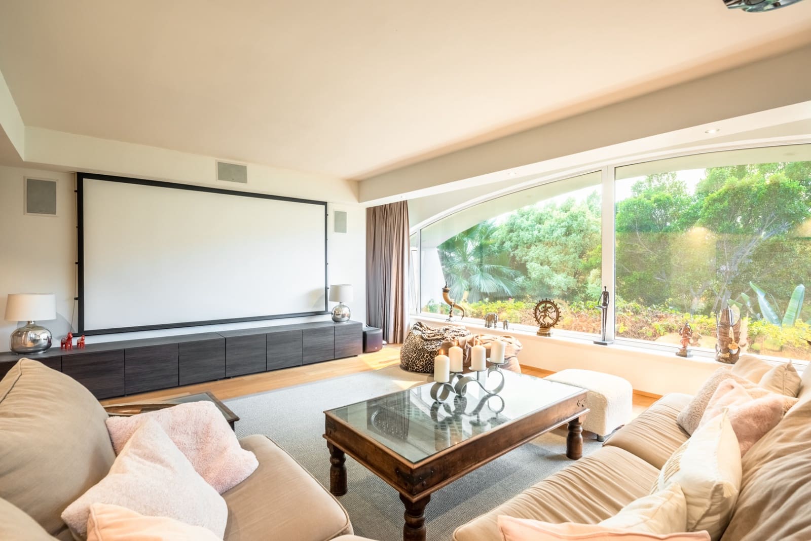 4 soveværelse Villa til salg i Nueva Andalucia med swimmingpool garage - € 3.950.000 (Ref: 8085106)