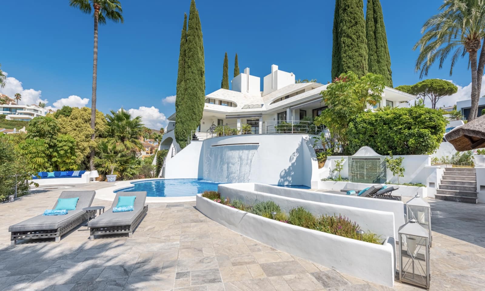 4 soveværelse Villa til salg i Nueva Andalucia med swimmingpool garage - € 3.950.000 (Ref: 8085106)