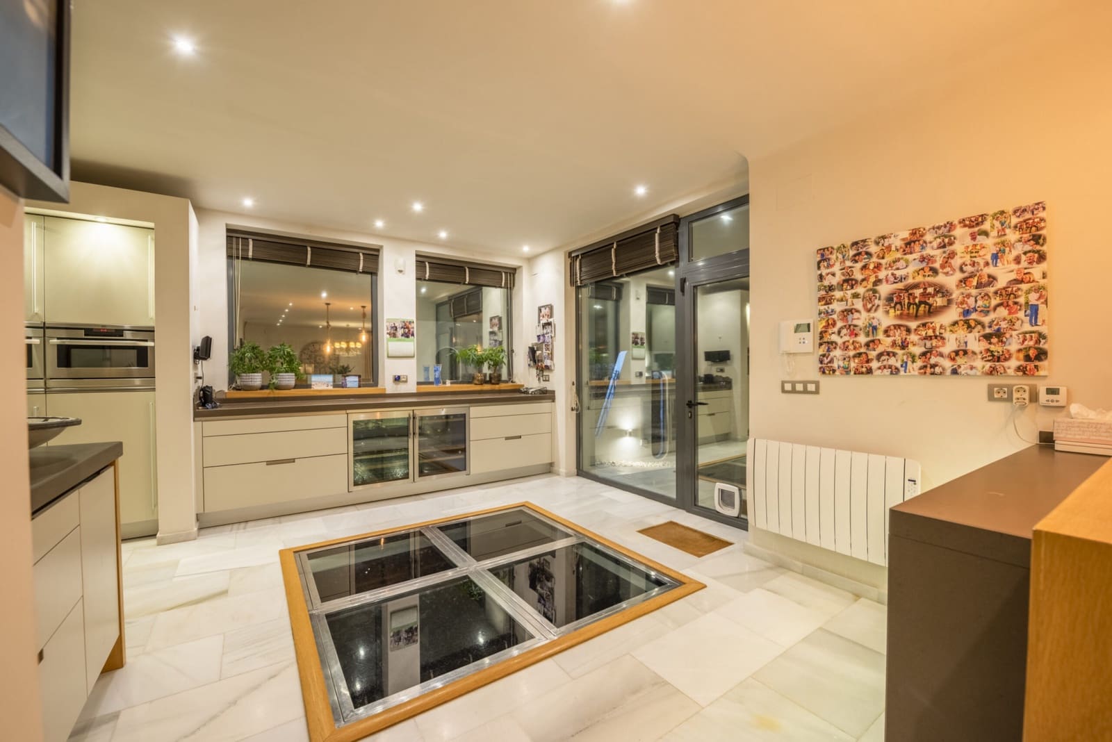 4 soveværelse Villa til salg i Nueva Andalucia med swimmingpool garage - € 3.950.000 (Ref: 8085106)