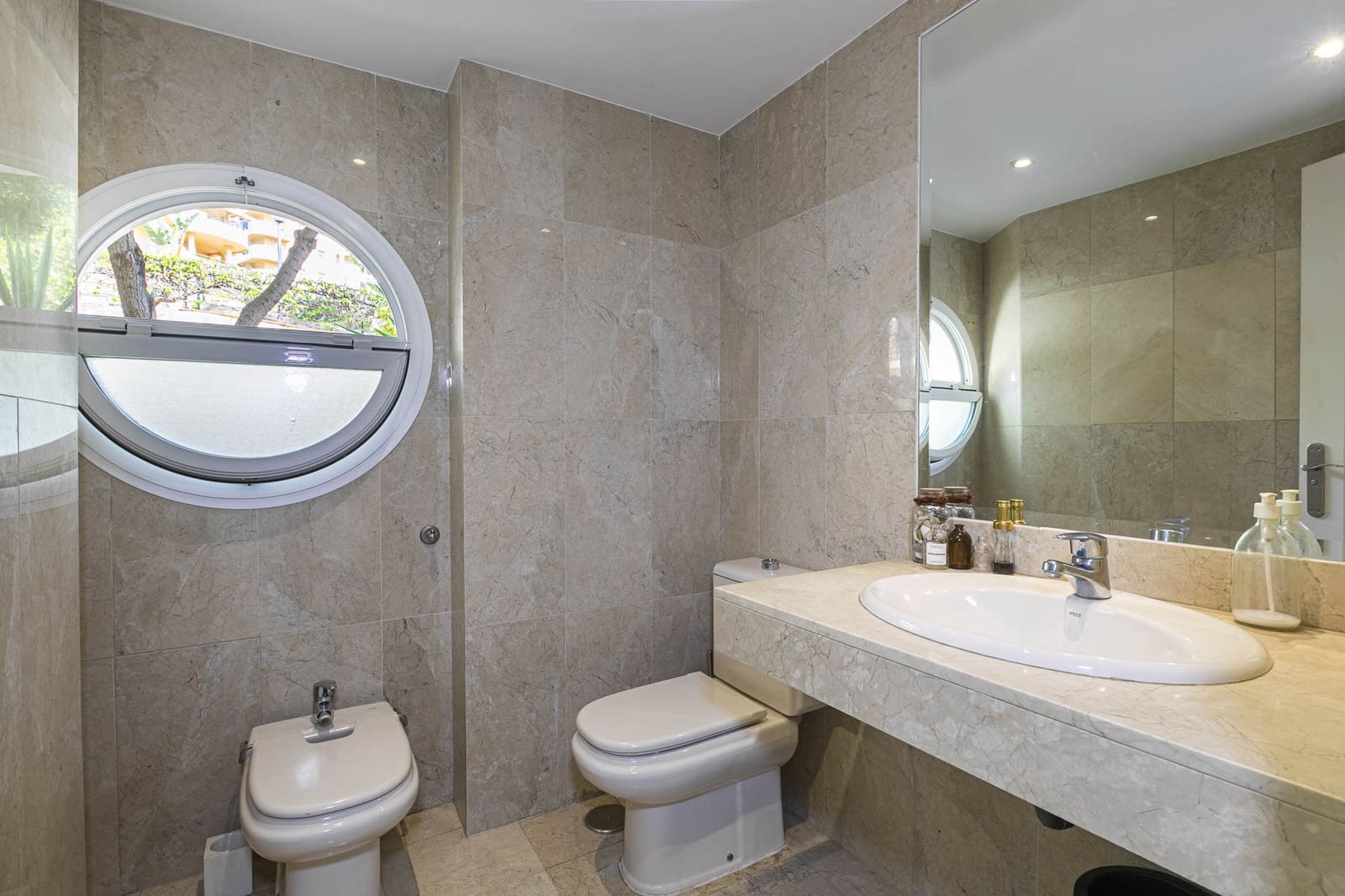 3 bedroom Apartment for sale in Marbella with pool garage - € 445,000 (Ref: 8114418)