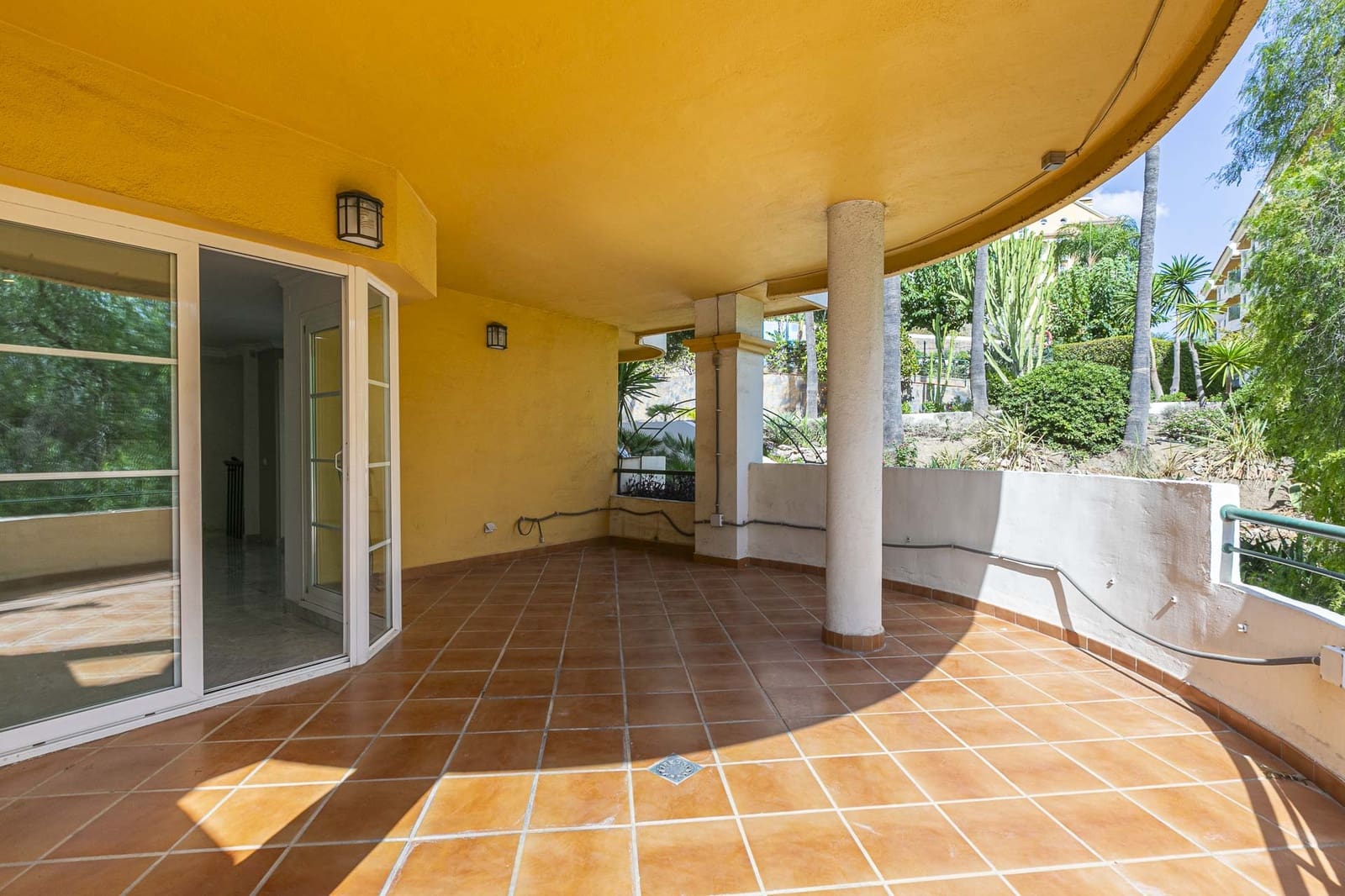 3 bedroom Apartment for sale in Marbella with pool garage - € 445,000 (Ref: 8114418)