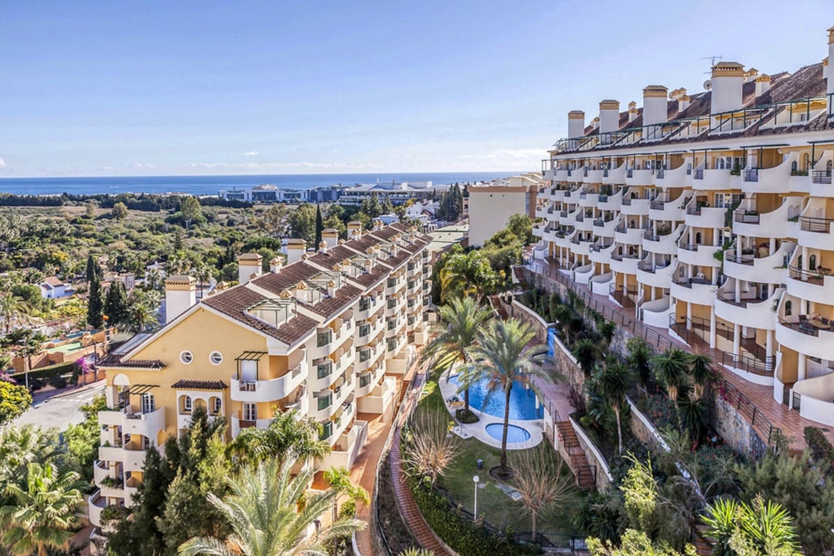 3 slaapkamer Appartement te koop in Marbella met zwembad garage - € 445.000 (Ref: 8114418)