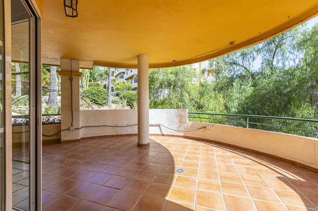 3 slaapkamer Appartement te koop in Nueva Andalucía Centro, Marbella met zwembad garage - € 445.000 (Ref: 8114418)