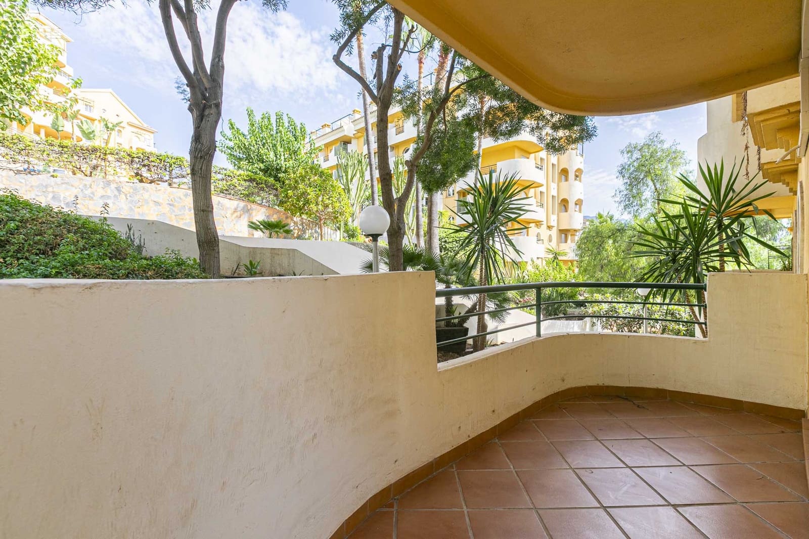 3 slaapkamer Appartement te koop in Marbella met zwembad garage - € 445.000 (Ref: 8114418)