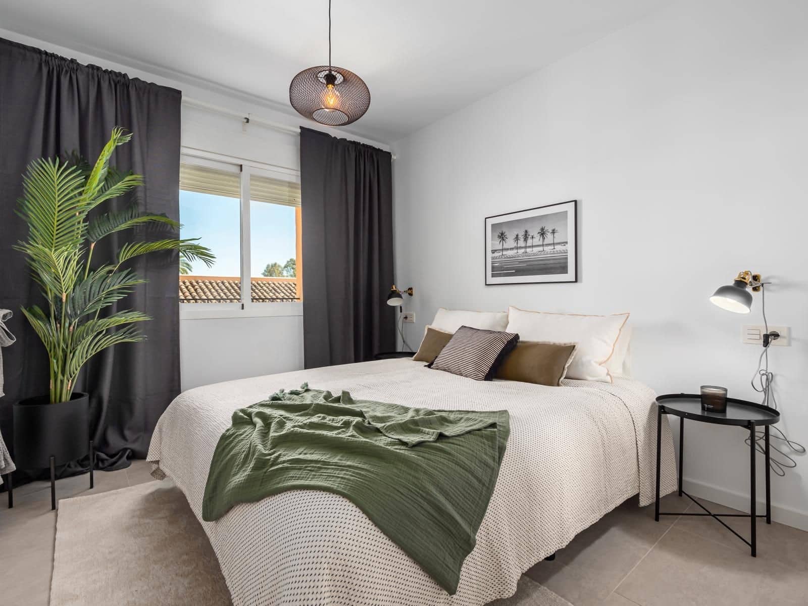 Apartamento de 3 habitaciones en Nueva Andalucia en venta con piscina - 650.000 € (Ref: 8174579)