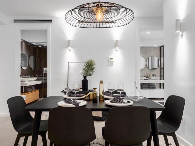 Apartamento de 3 habitaciones en Nueva Andalucía Centro, Marbella en venta con piscina - 650.000 € (Ref: 8174579)