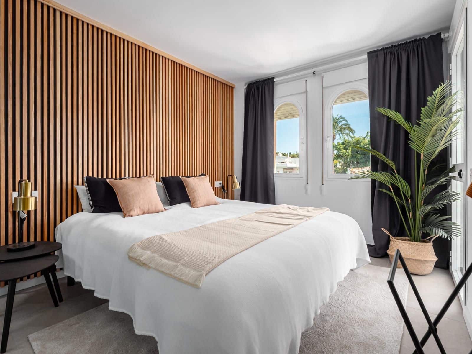 Apartamento de 3 habitaciones en Nueva Andalucia en venta con piscina - 650.000 € (Ref: 8174579)