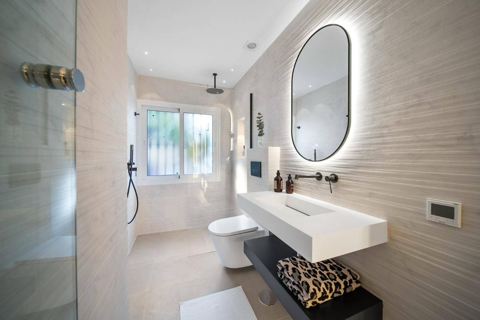 3 bedroom Apartment for sale in Benahavis with pool garage - € 695,000 (Ref: 8187862)