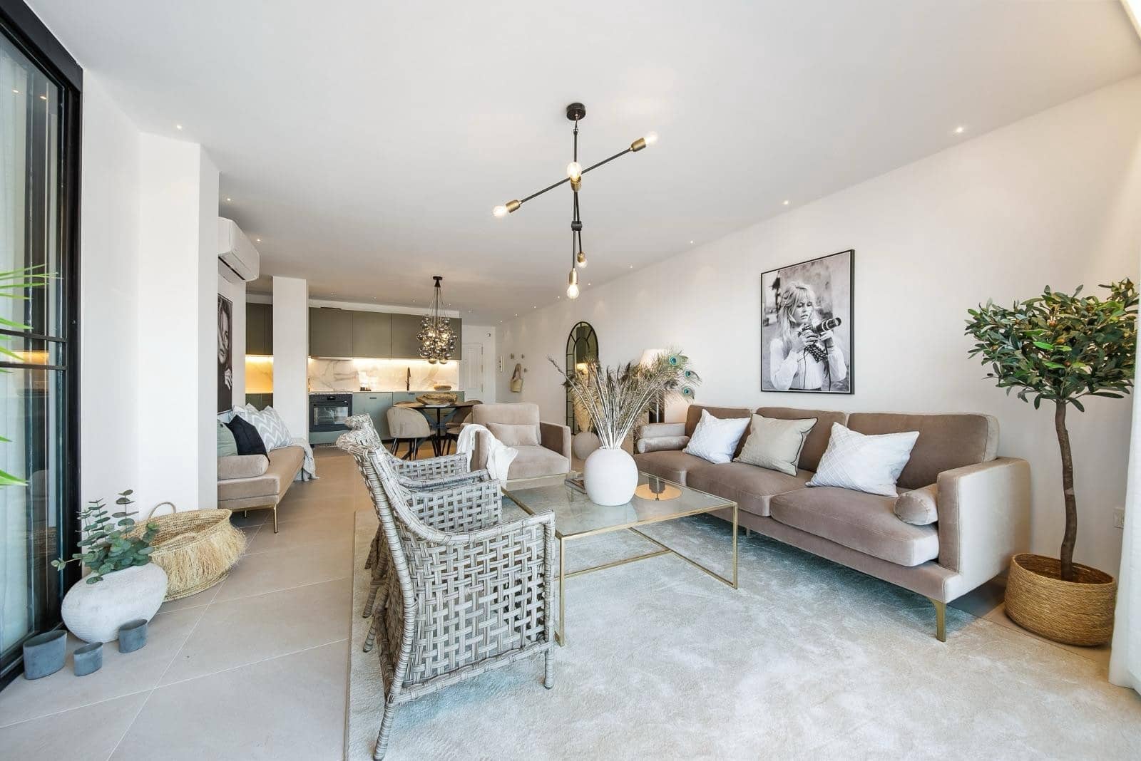 3 bedroom Apartment for sale in Benahavis with pool garage - € 695,000 (Ref: 8187862)