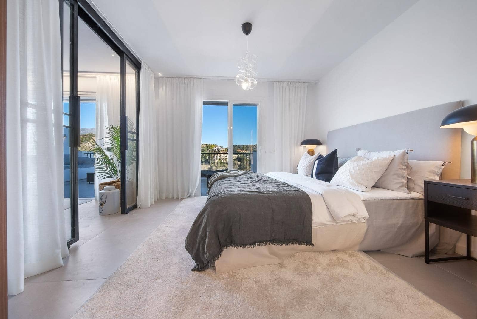 3 bedroom Apartment for sale in Benahavis with pool garage - € 695,000 (Ref: 8187862)