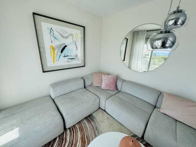 Ático de 2 habitaciones en Marbella en venta con piscina garaje - 450.000 € (Ref: 8216054)