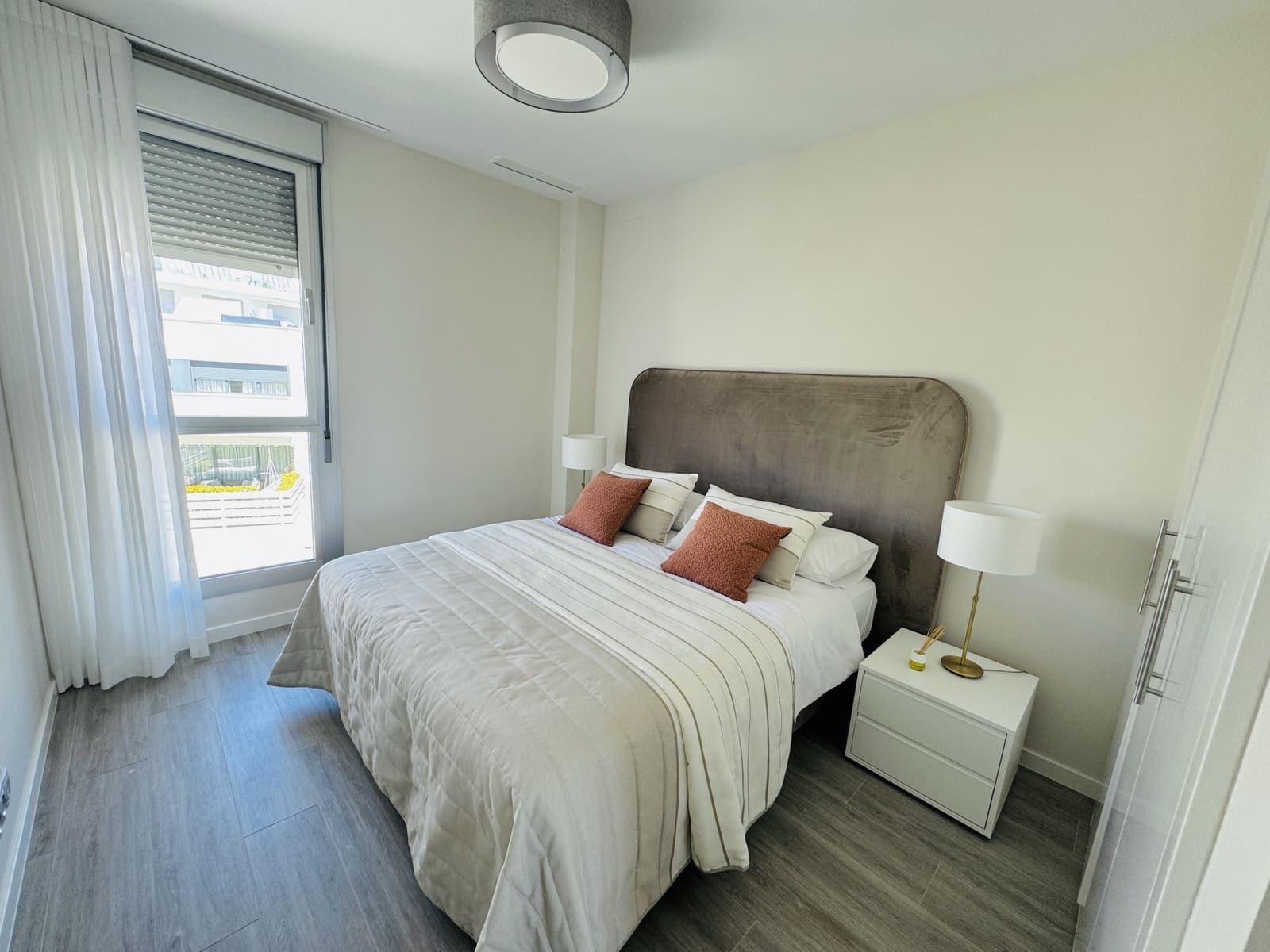 Ático de 2 habitaciones en Marbella en venta con piscina garaje - 450.000 € (Ref: 8216054)