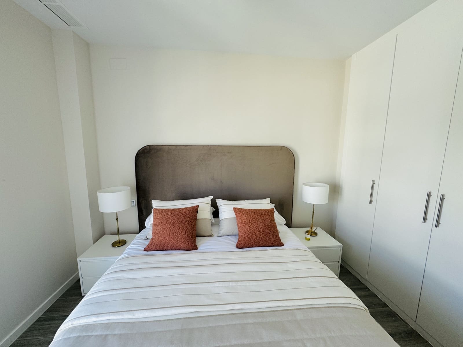 Ático de 2 habitaciones en Marbella en venta con piscina garaje - 450.000 € (Ref: 8216054)