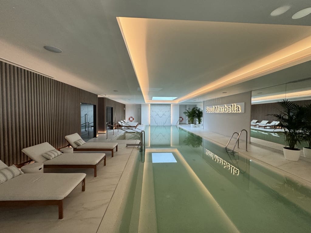 3 quarto Apartamento para venda em Marbella com piscina garagem - 1 500 000 € (Ref: 8251407)