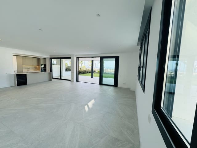 3 quarto Apartamento para venda em Bahía de Marbella, Marbella com piscina garagem - 1 500 000 € (Ref: 8251407)