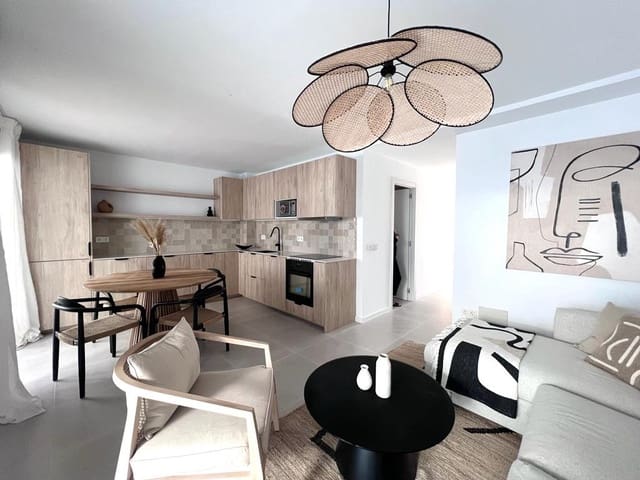 3 soveværelse Lejlighed til salg i Nueva Andalucía Centro, Marbella med swimmingpool garage - € 649.000 (Ref: 8327583)