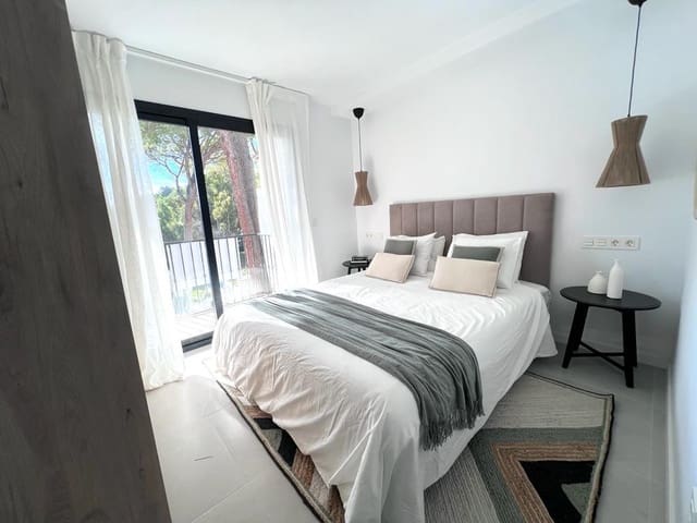 3 soveværelse Lejlighed til salg i Nueva Andalucía Centro, Marbella med swimmingpool garage - € 649.000 (Ref: 8327583)