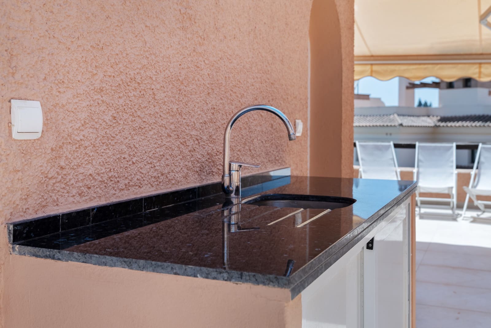 3 soveværelse Byhus til salg i Nueva Andalucia med swimmingpool garage - € 675.000 (Ref: 8339618)