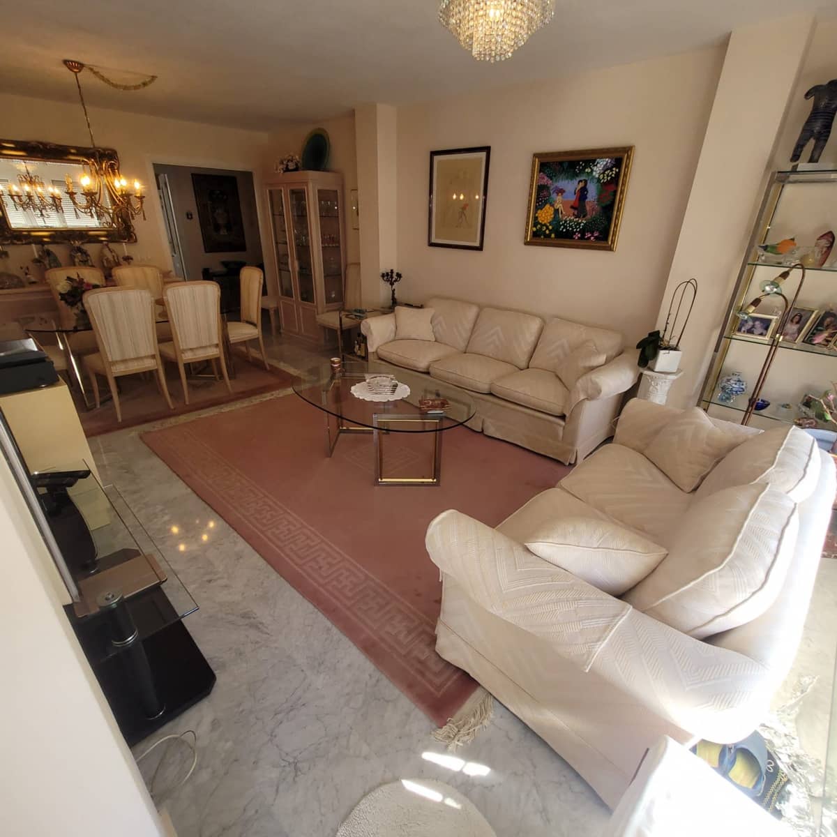 2 sypialnia Apartament na sprzedaż w Nueva Andalucia z basenem garażem - 320 000 € (Ref: 8388126)