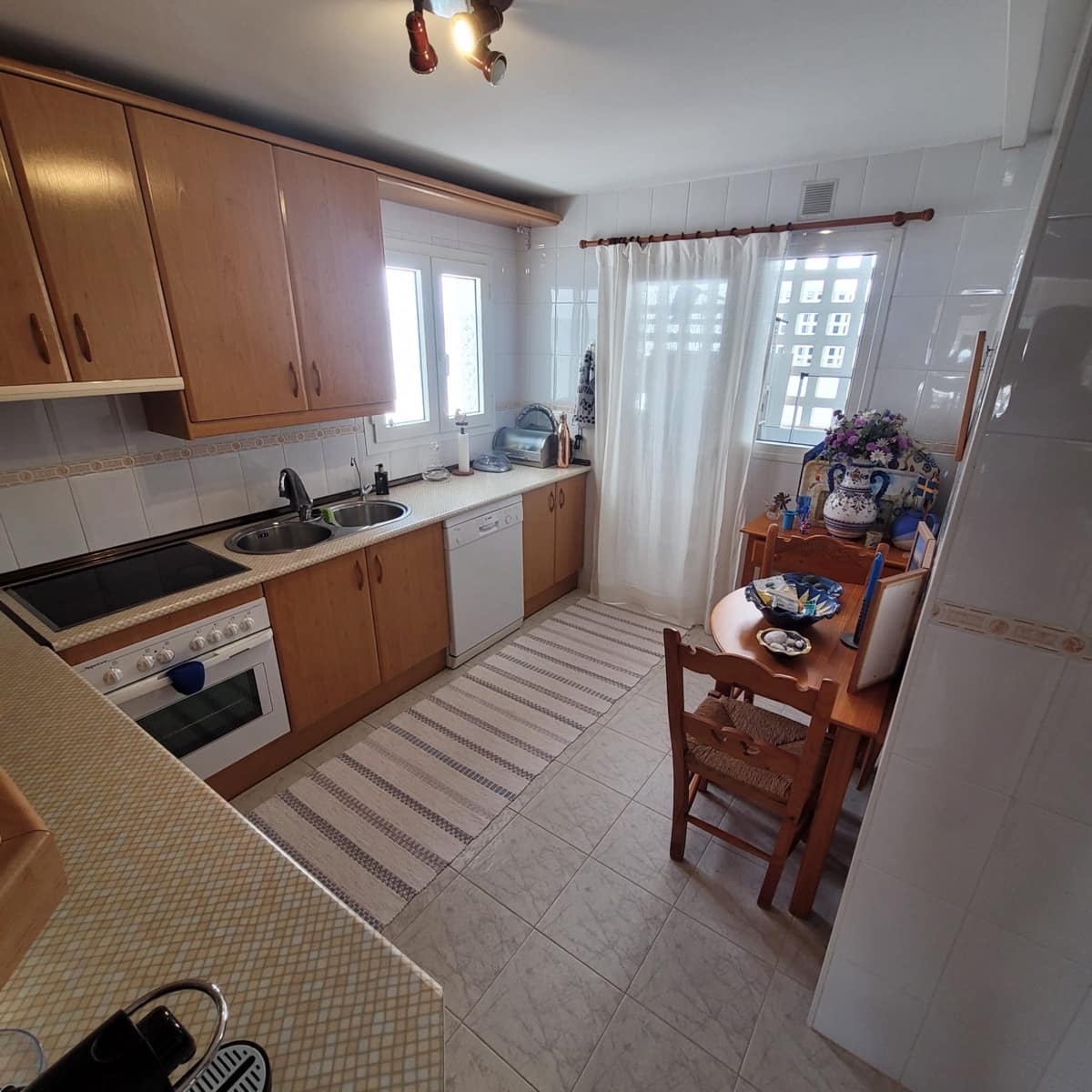 2 sypialnia Apartament na sprzedaż w Nueva Andalucia z basenem garażem - 320 000 € (Ref: 8388126)